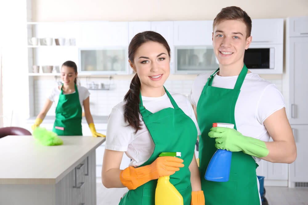 Treppenhausreinigung mit Fokus auf Werterhalt und Hygiene